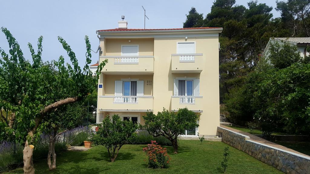 Apartment Branka Banjol Bagian luar foto