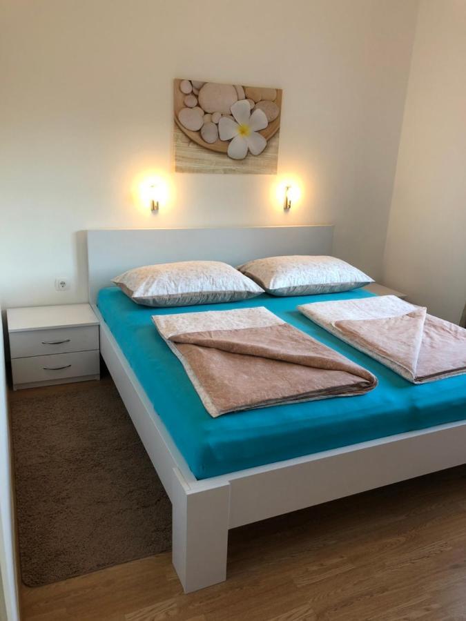 Apartment Branka Banjol Bagian luar foto